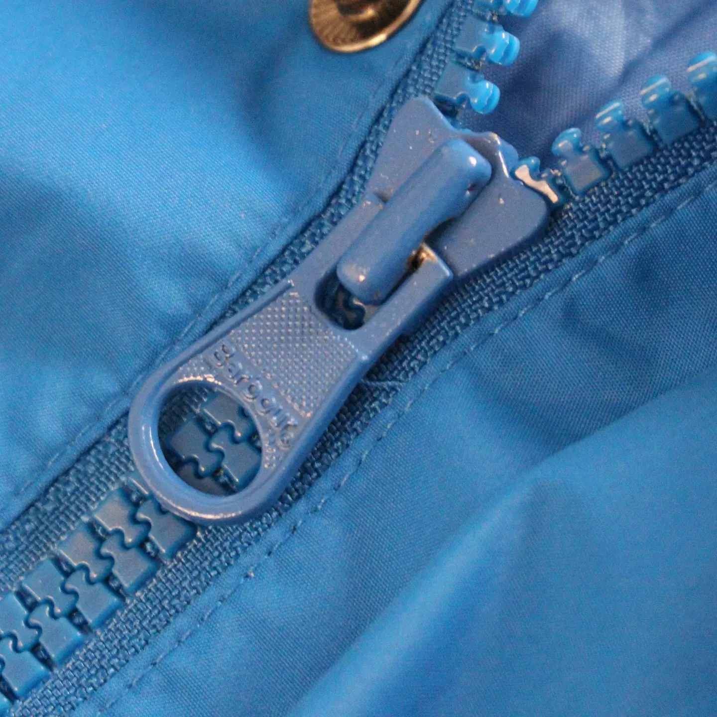 Barbour Gunwale Hooded Waterproof Jacket in Electric Blue, view 4 of 5